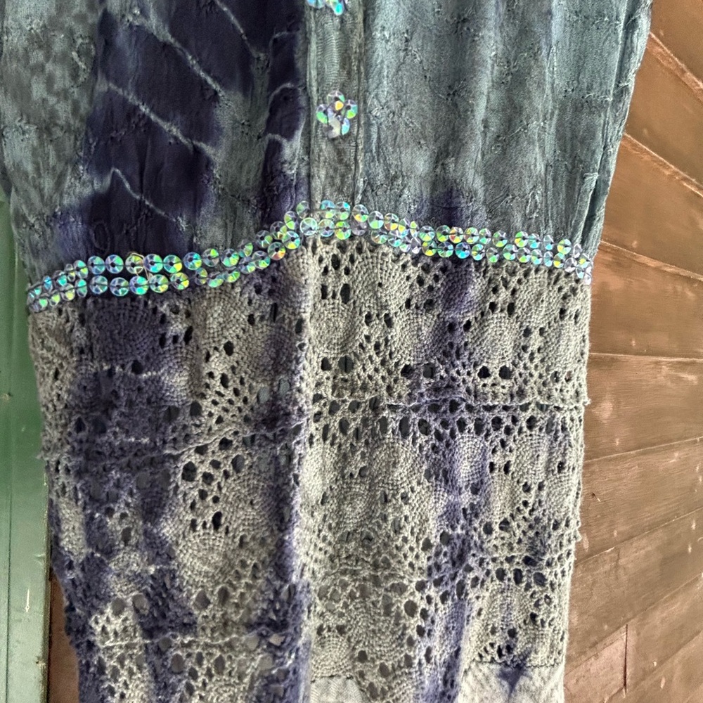 Elegant Backless Tie-Dye Dress - Picture 3 of 5